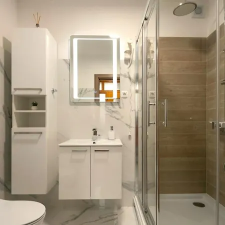 וילה Sara Family With Pool And Jacuzzi Makarska Region