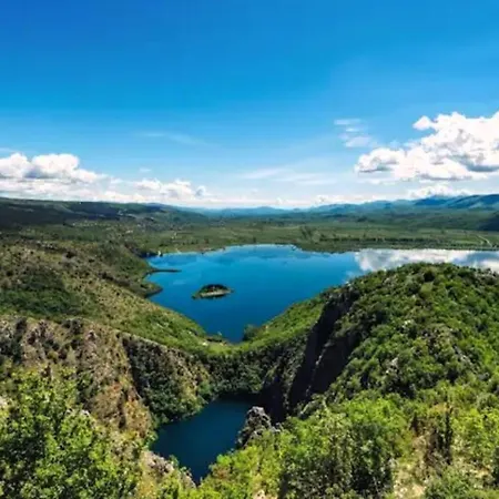 Sara Family With Pool And Jacuzzi Makarska Region * אימוטסקי