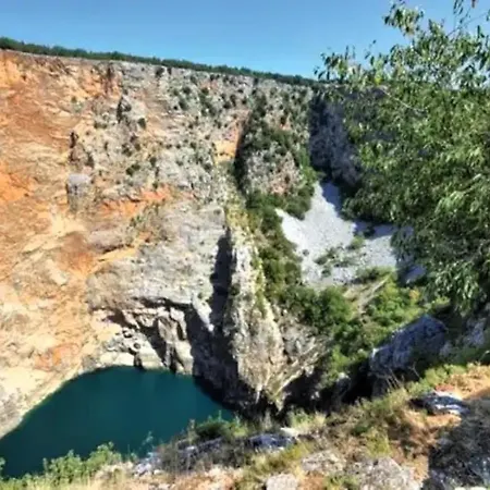 Sara Family With Pool And Jacuzzi Makarska Region וילה *